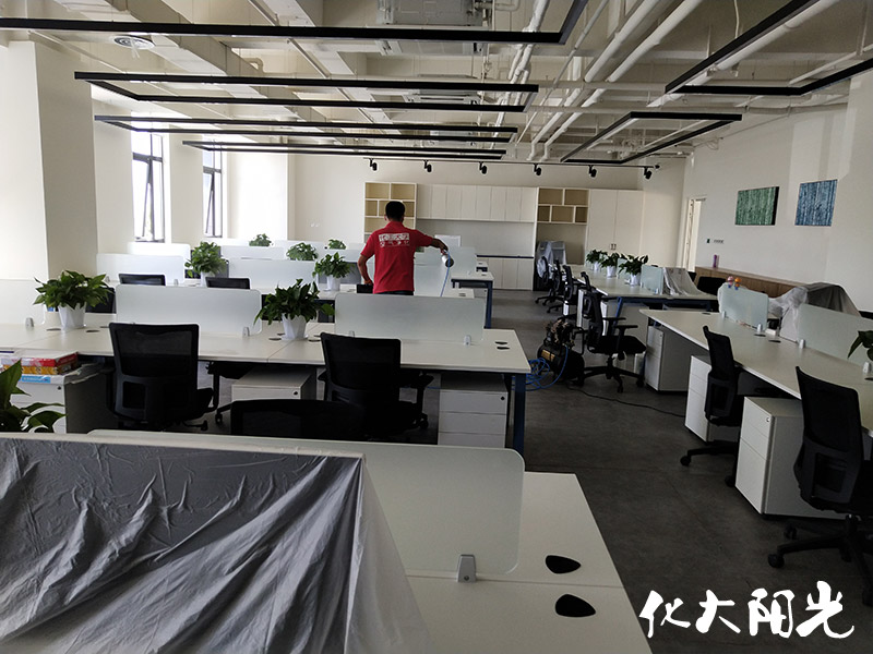 大型数据中心办公区室内除甲醛治理 大型数据中心办公区室内除甲醛治理